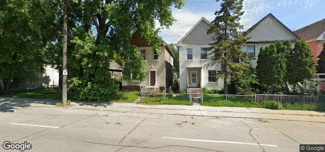 Photo of 823 Dufferin Avenue in Winnipeg, Manitoba