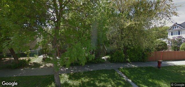 Larawan ng 826 Stella Avenue sa Winnipeg, Manitoba