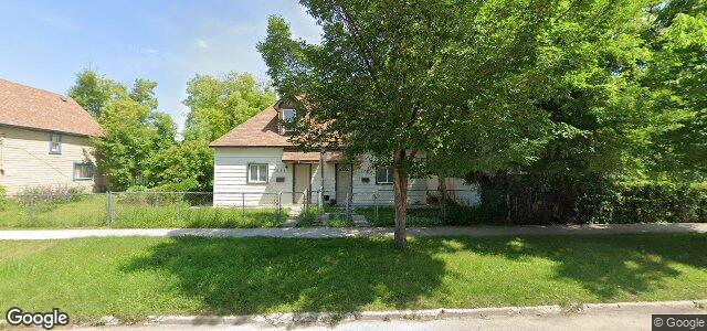 Photo of 829 Flora Avenue in Winnipeg, Manitoba