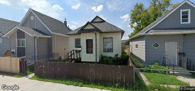 Larawan ng 886 Selkirk Avenue sa Winnipeg, Manitoba