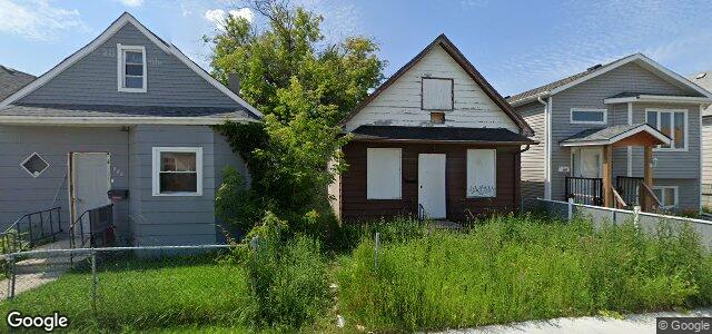 Larawan ng 890 Selkirk Avenue sa Winnipeg, Manitoba