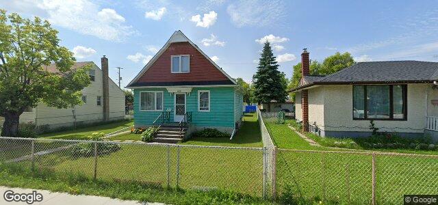 Larawan ng 912 Selkirk Avenue sa Winnipeg, Manitoba