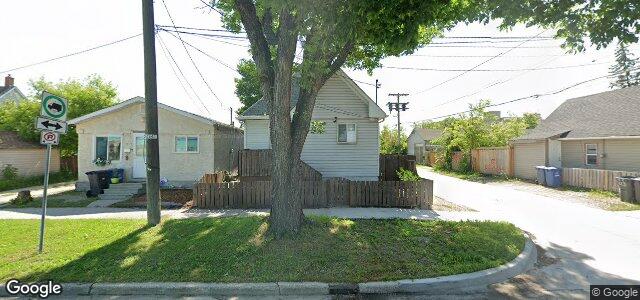 Larawan ng 45 Powers Street sa Winnipeg, Manitoba