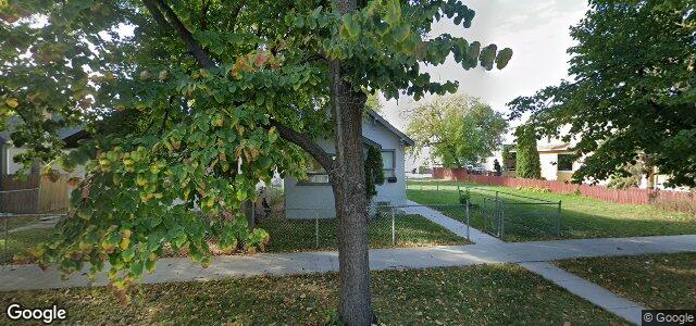 Larawan ng 540 Doucet Street sa Winnipeg, Manitoba