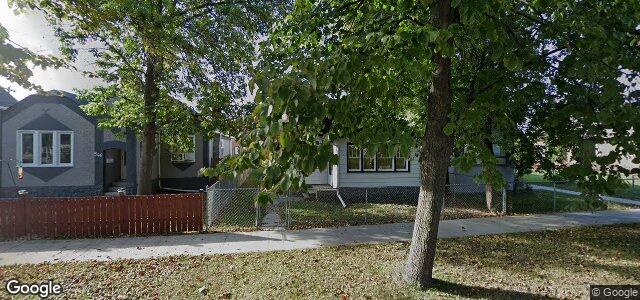 Larawan ng 542 Doucet Street sa Winnipeg, Manitoba