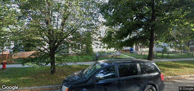 Larawan ng 553 Doucet Street sa Winnipeg, Manitoba