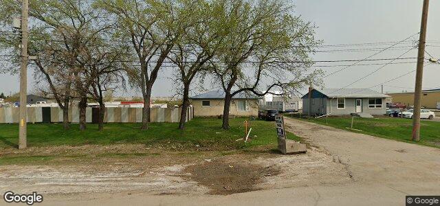 Larawan ng 1393 Dugald Road sa Winnipeg, Manitoba