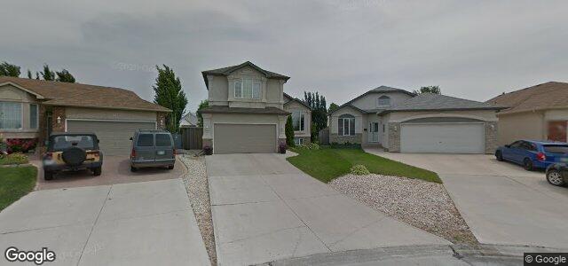 Larawan ng 11 Walter Piper Grove sa Winnipeg, Manitoba