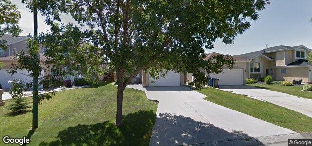 Larawan ng 16 Eaglemere Drive sa Winnipeg, Manitoba