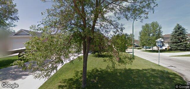 Larawan ng 211 Eaglemere Drive sa Winnipeg, Manitoba