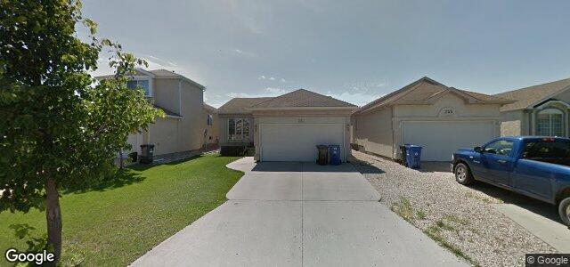 Larawan ng 251 Eaglemere Drive sa Winnipeg, Manitoba