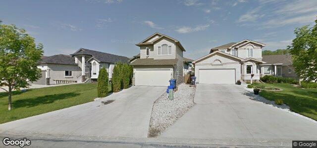 Larawan ng 300 Golden Eagle Drive sa Winnipeg, Manitoba