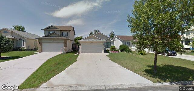 Larawan ng 303 Eaglemere Drive sa Winnipeg, Manitoba