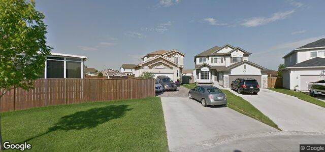 352 Golden Eagle Drive（加拿大曼尼托巴省温尼伯市）房屋照片