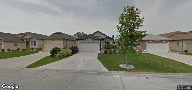 Larawan ng 43 Walter Piper Grove sa Winnipeg, Manitoba