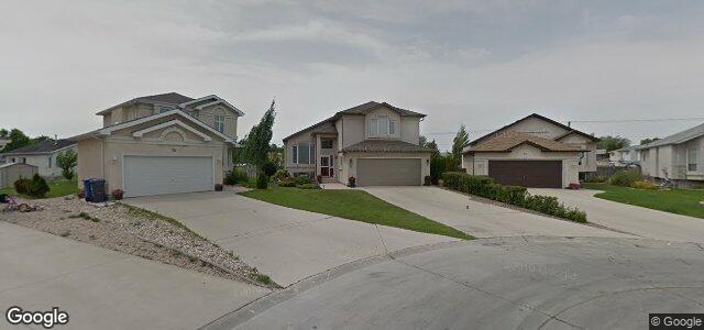 Larawan ng 71 Walter Piper Grove sa Winnipeg, Manitoba