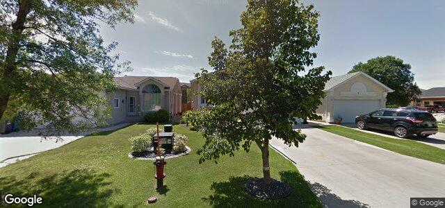 Larawan ng 8 Eaglemere Drive sa Winnipeg, Manitoba