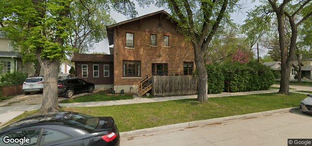 Larawan ng 320 Wentworth Street sa Winnipeg, Manitoba