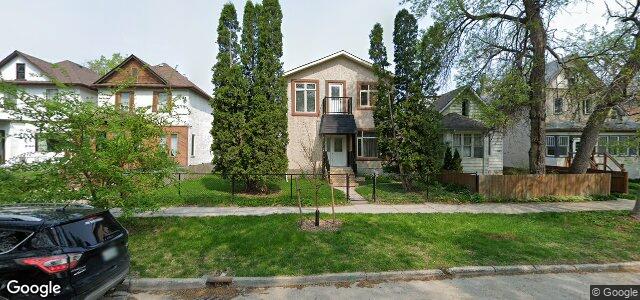 Photo of 585 Warsaw Avenue in Winnipeg, Manitoba