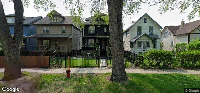 Larawan ng 588 Warsaw Avenue sa Winnipeg, Manitoba