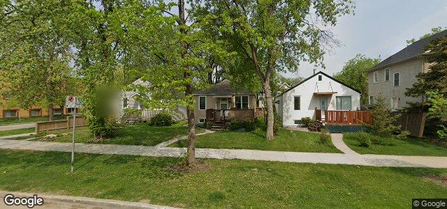 Larawan ng 597 Warsaw Avenue sa Winnipeg, Manitoba