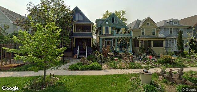 Larawan ng 644 Warsaw Avenue sa Winnipeg, Manitoba