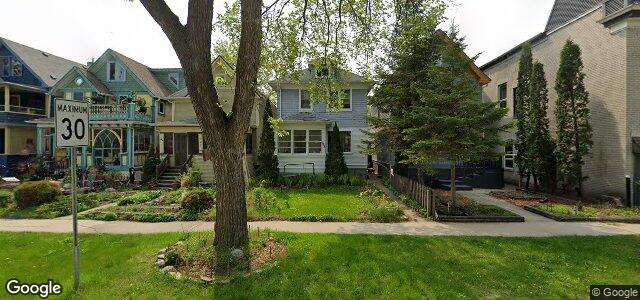 Larawan ng 648 Warsaw Avenue sa Winnipeg, Manitoba
