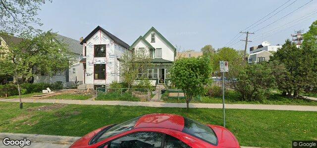 Larawan ng 665 Warsaw Avenue sa Winnipeg, Manitoba