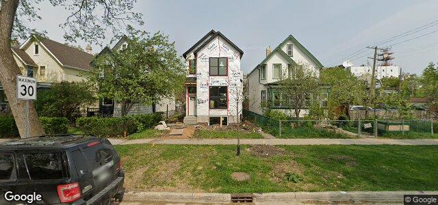 Larawan ng 667 Warsaw Avenue sa Winnipeg, Manitoba