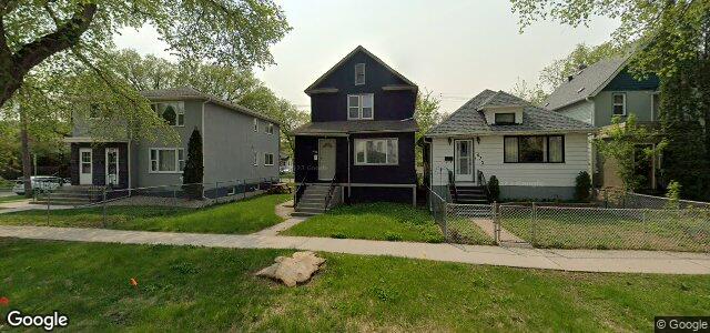 Larawan ng 668 Warsaw Avenue sa Winnipeg, Manitoba