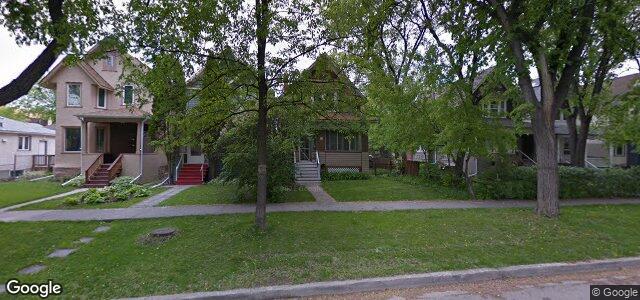 Larawan ng 679 Warsaw Avenue sa Winnipeg, Manitoba