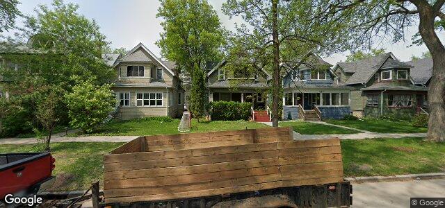 Larawan ng 689 Jessie Avenue sa Winnipeg, Manitoba