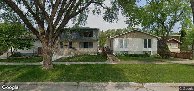 Larawan ng 689 Lorette Avenue sa Winnipeg, Manitoba