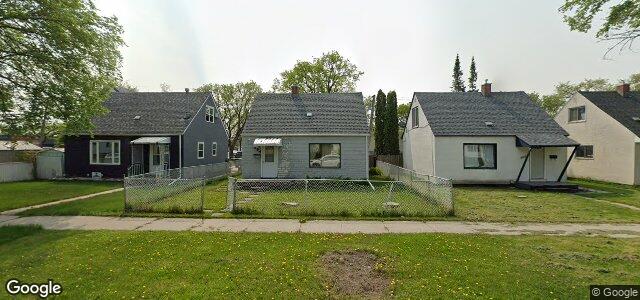 Larawan ng 694 Lorette Avenue sa Winnipeg, Manitoba
