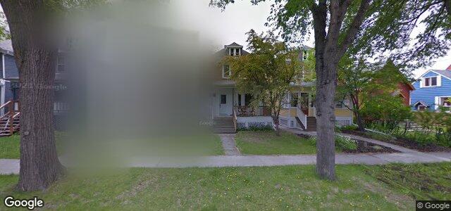 Larawan ng 696 Warsaw Avenue sa Winnipeg, Manitoba
