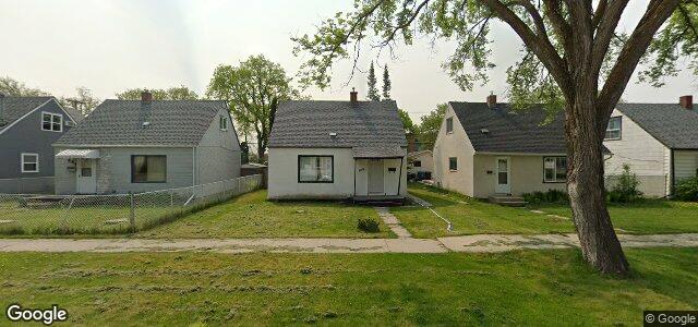 Larawan ng 698 Lorette Avenue sa Winnipeg, Manitoba