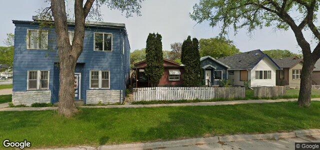 Larawan ng 705 Lorette Avenue sa Winnipeg, Manitoba