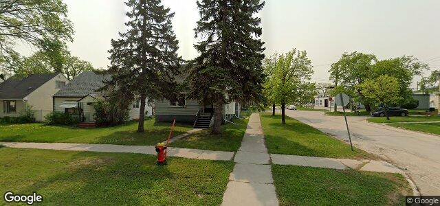 Larawan ng 706 Lorette Avenue sa Winnipeg, Manitoba