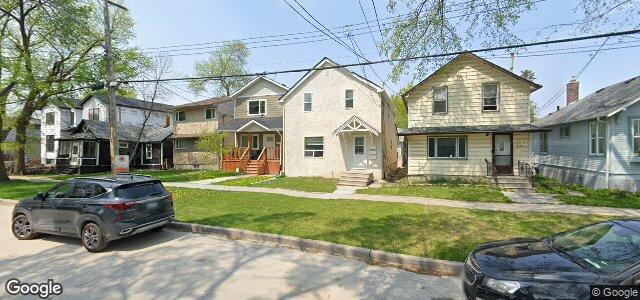 Photo of 719 Scotland Avenue in Winnipeg, Manitoba