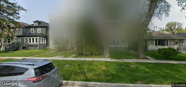 Larawan ng 719 Warsaw Avenue sa Winnipeg, Manitoba