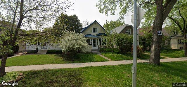 Larawan ng 724 Warsaw Avenue sa Winnipeg, Manitoba