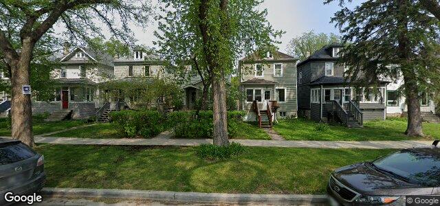 Larawan ng 727 Warsaw Avenue sa Winnipeg, Manitoba