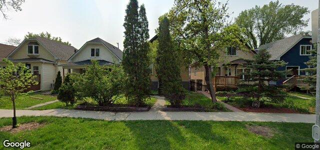 Larawan ng 734 Warsaw Avenue sa Winnipeg, Manitoba