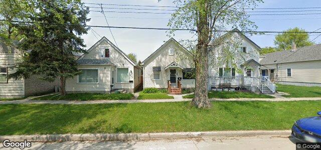 Larawan ng 743 Scotland Avenue sa Winnipeg, Manitoba