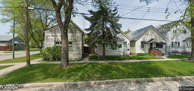 Larawan ng 747 Scotland Avenue sa Winnipeg, Manitoba
