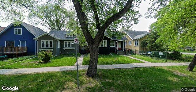Larawan ng 758 Warsaw Avenue sa Winnipeg, Manitoba
