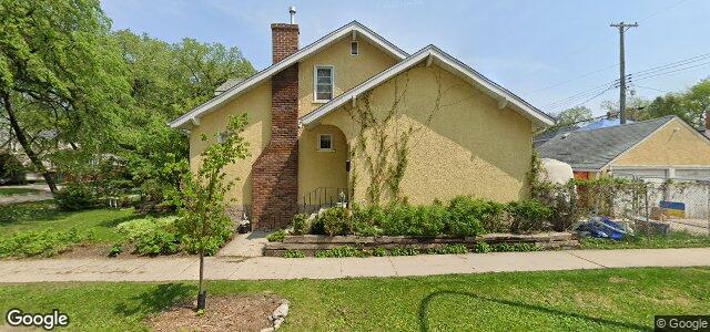 Larawan ng 760 Warsaw Avenue sa Winnipeg, Manitoba