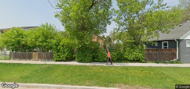 Larawan ng 769 Lorette Avenue sa Winnipeg, Manitoba