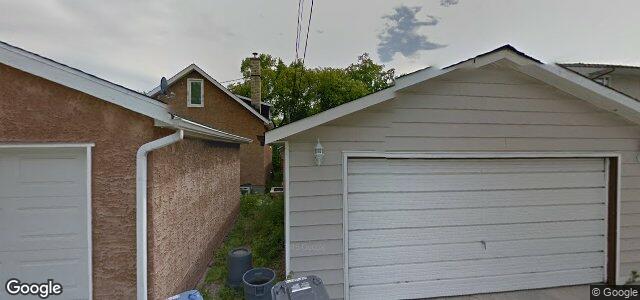 Photo of 773 Lorette Avenue in Winnipeg, Manitoba