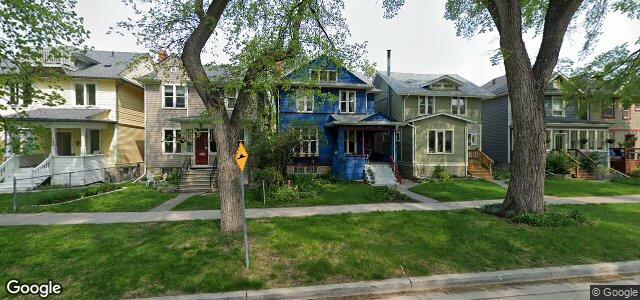 Larawan ng 777 Warsaw Avenue sa Winnipeg, Manitoba